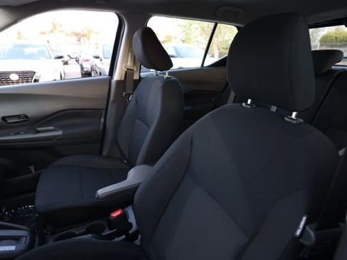 New 2025 Nissan Kicks Play S image 15