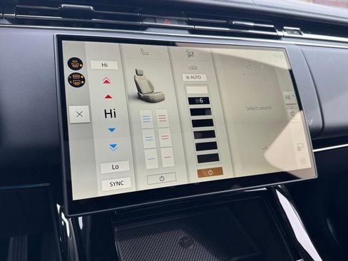 New 2026 Land Rover Range Rover Sport SV image 17