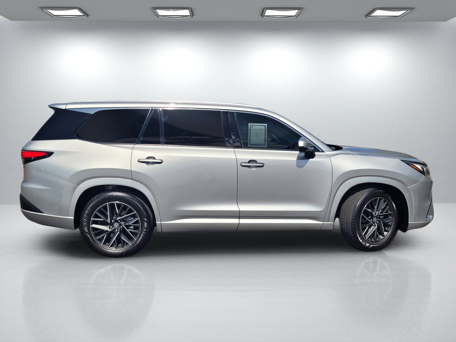 Used 2026 Lexus TX 350 AWD w/ Technology Package image 3