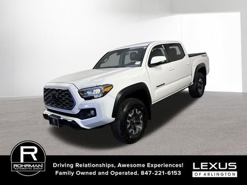 Used 2023 Toyota Tacoma TRD Off-Road w/ TRD Premium Off Road Package image 2