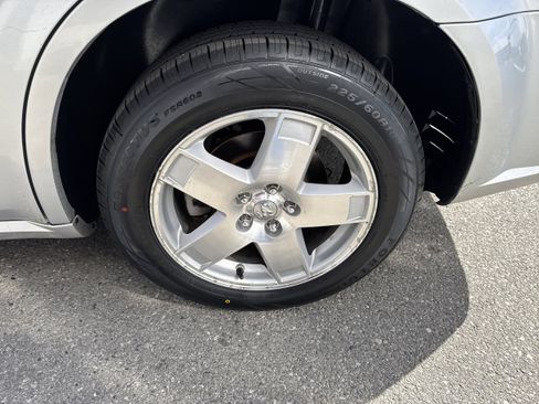 Used 2005 Dodge Magnum SXT w/ Comfort Seating Group AWD/4WD image 8