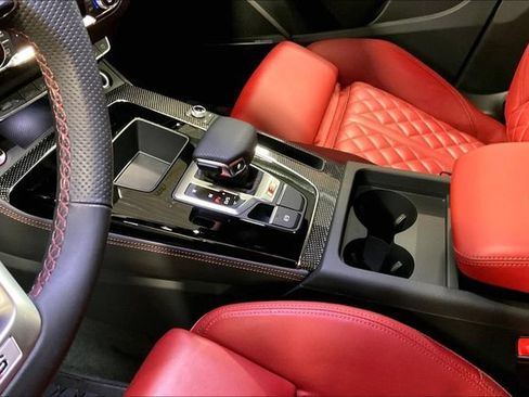 Certified 2024 Audi SQ5 Premium Plus w/ Premium Plus Package AWD/4WD image 17