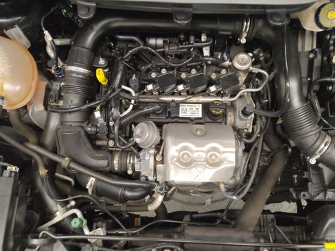 Used 2020 Ford EcoSport SE FWD image 30