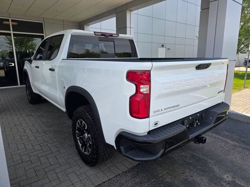 Used 2023 Chevrolet Silverado 1500 ZR2 w/ Technology Package AWD/4WD image 2