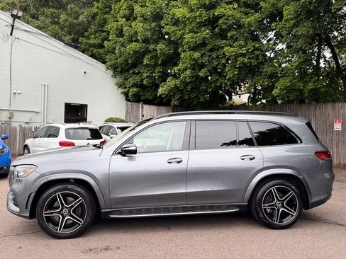 Used 2023 Mercedes-Benz GLS 580 4MATIC image 3
