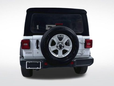 Used 2018 Jeep Wrangler Unlimited Sport S AWD/4WD image 6