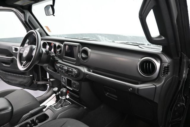 Used 2022 Jeep Gladiator Sport AWD/4WD image 8