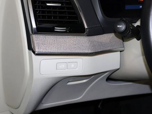 Used 2024 Volvo XC90 T8 Ultimate w/ Protection Package Premier AWD/4WD image 30
