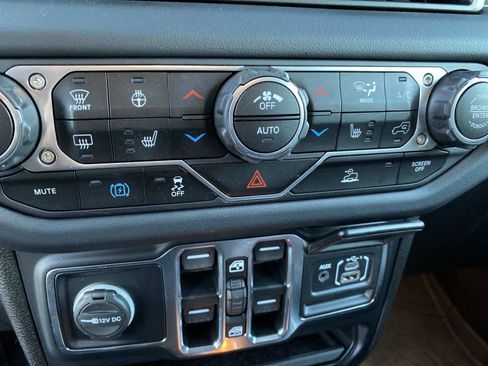 Used 2024 Jeep Wrangler Sahara w/ Technology Group image 18