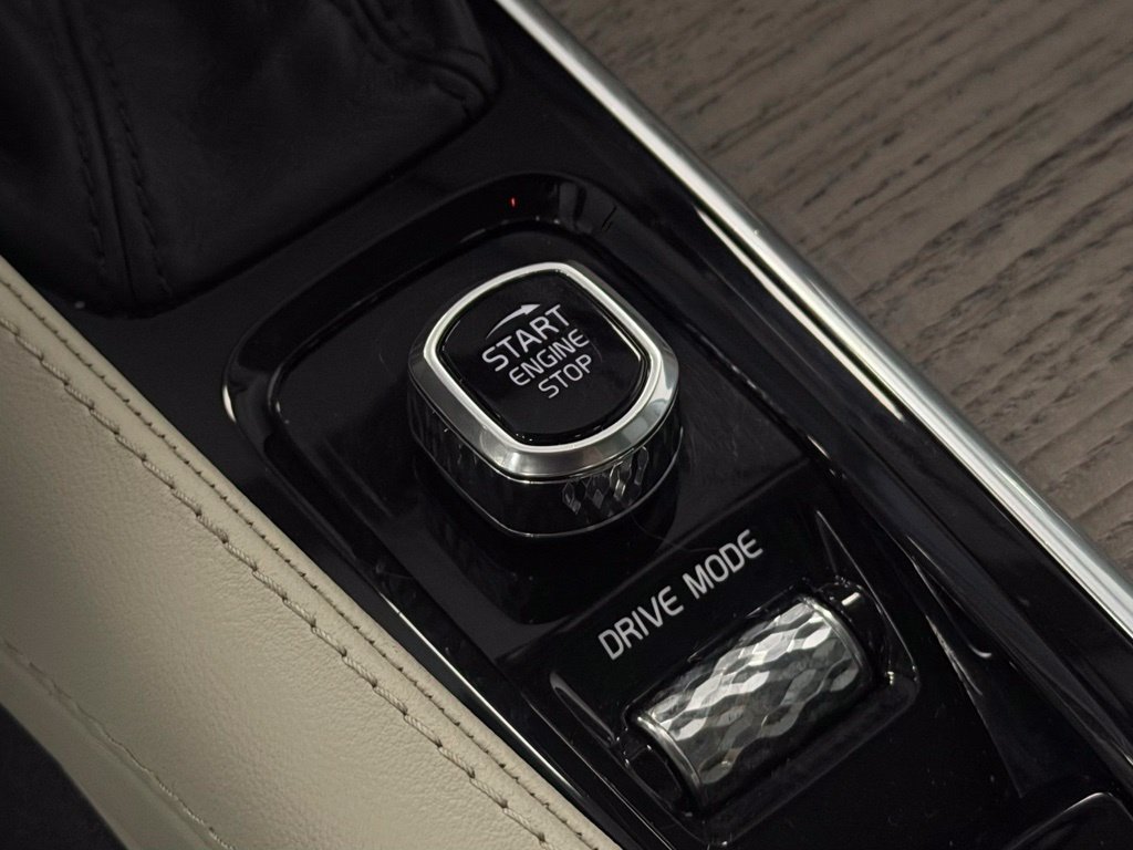 Used 2021 Volvo XC90 T6 Inscription w/ Climate Package AWD/4WD image 23