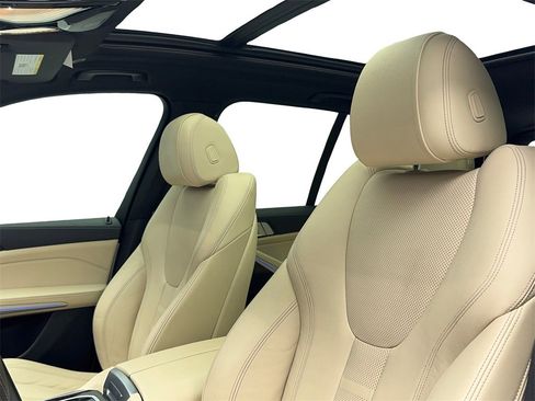 Used 2020 BMW X5 sDrive40i w/ Premium Package image 42