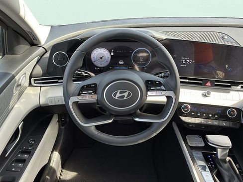 New 2026 Hyundai Elantra Limited FWD image 18