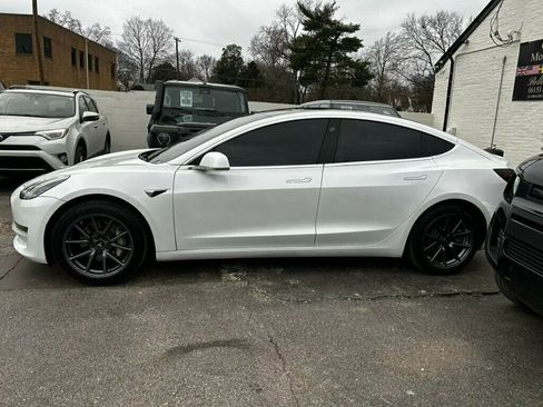 Used 2020 Tesla Model 3 image 2