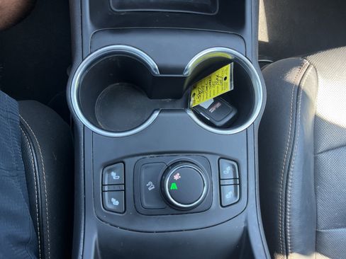Used 2019 GMC Terrain SLT FWD image 23