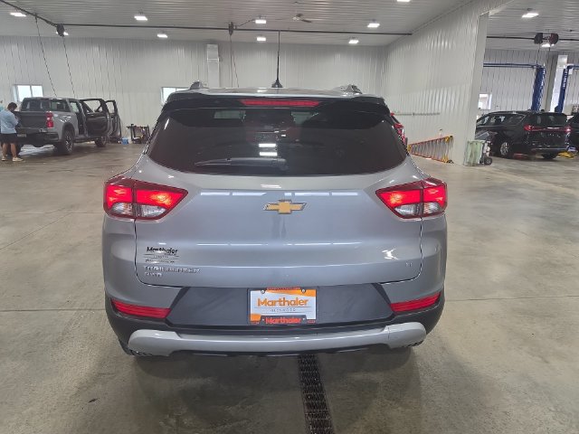 Used 2023 Chevrolet TrailBlazer LT w/ Convenience Package AWD/4WD image 7