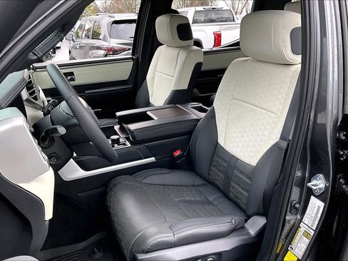 Used 2025 Toyota Tundra Capstone image 8