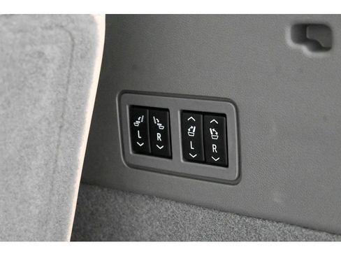 Used 2022 Cadillac XT6 Premium Luxury w/ Technology Package image 61