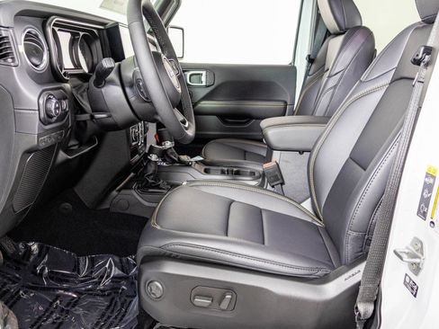 New 2026 Jeep Gladiator Sport AWD/4WD image 20