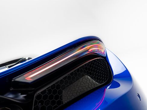Used 2018 McLaren 720S Performance RWD image 34