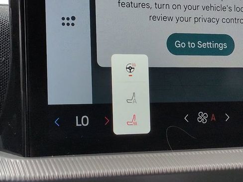 Certified 2025 Ford Explorer ST-Line image 25