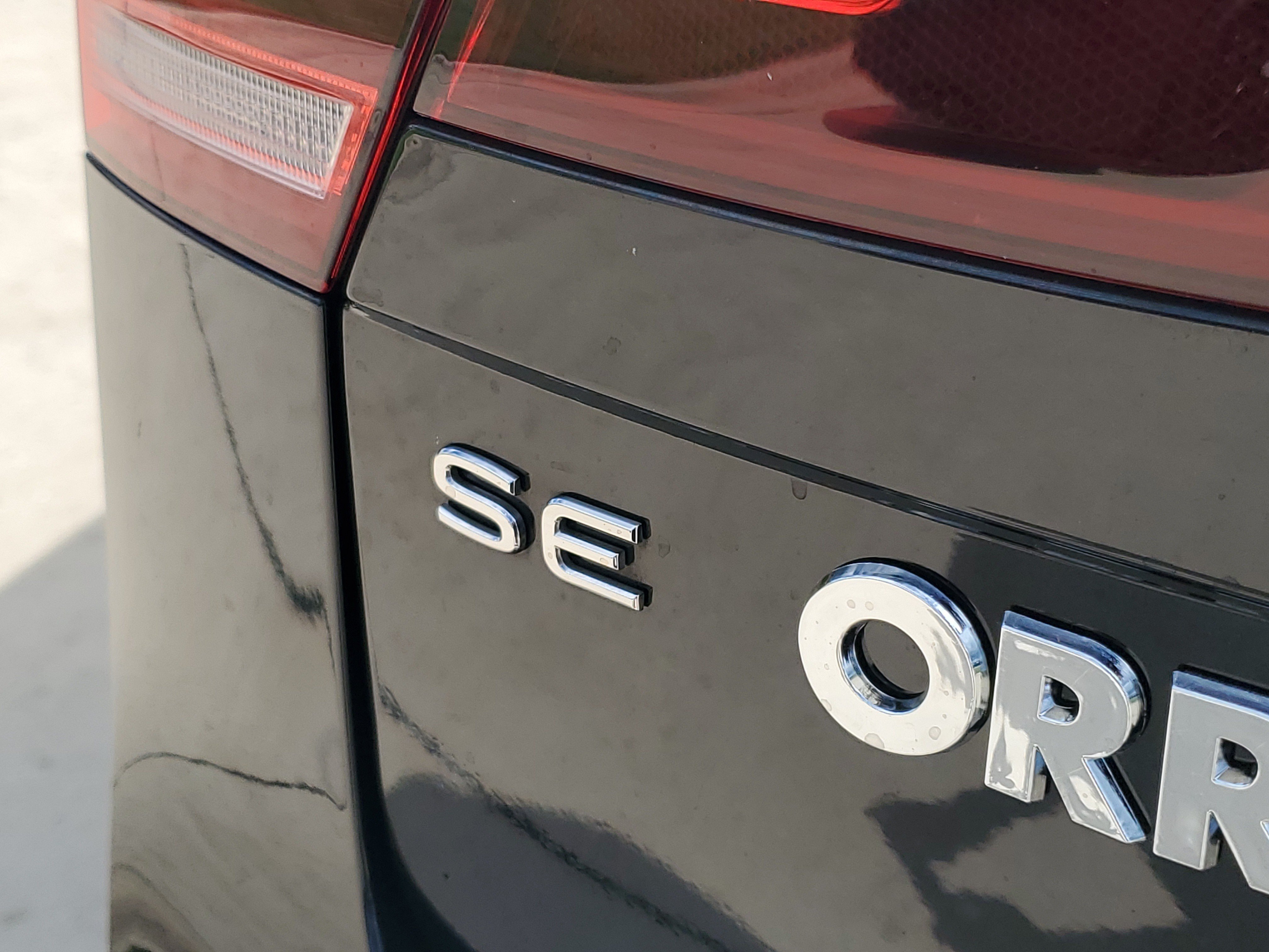 Used 2024 Volkswagen Tiguan SE R-Line FWD image 35