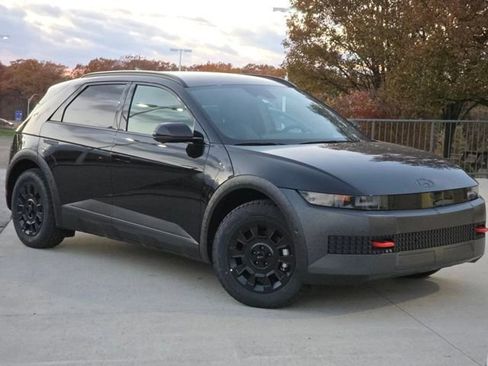 New 2025 Hyundai Ioniq 5 XRT image 2