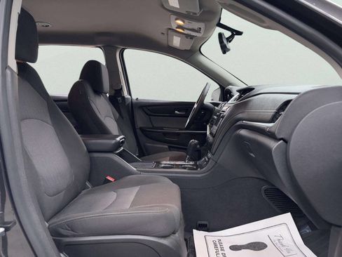 Used 2016 Chevrolet Traverse LT w/ Style and Technology Package image 25