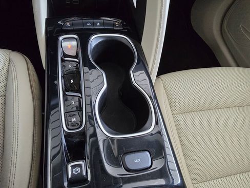 Used 2021 Buick Envision Essence FWD image 26