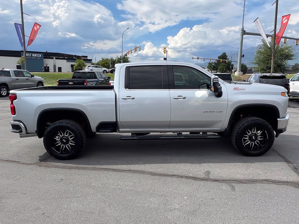 Used 2021 Chevrolet Silverado 2500 LTZ w/ Z71 Off-Road Package AWD/4WD image 7