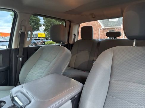 Used 2016 RAM 2500 Tradesman w/ Chrome Appearance Group AWD/4WD image 16