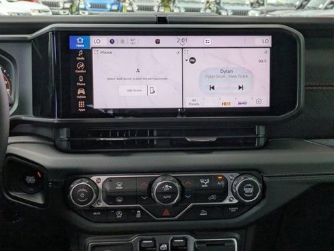 New 2025 Jeep Wrangler Rubicon w/ XTREMEE 35" Tire Package image 17