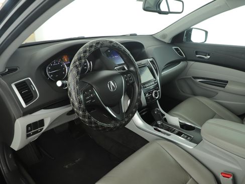 Used 2017 Acura TLX image 13
