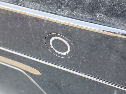 New 2026 Lincoln Navigator L Reserve AWD/4WD image 6