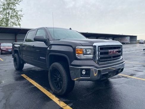 Used 2014 GMC Sierra 1500 SLE w/ SLE Value Package AWD/4WD image 2