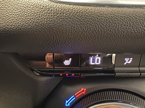 Certified 2025 Chevrolet Blazer LT w/ Midnight/Sport Edition image 7