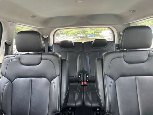 Used 2023 Jeep Grand Cherokee L Limited AWD/4WD image 8