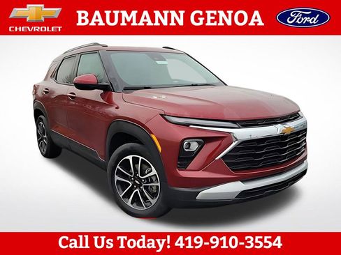 Used 2025 Chevrolet TrailBlazer LT FWD image 4