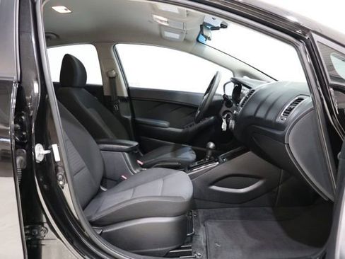 Used 2017 Kia Forte LX w/ LX Popular Package FWD image 31