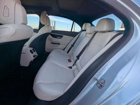 Used 2025 Mercedes-Benz C 300 Sedan image 17