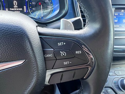 Used 2015 Chrysler 200 S image 32