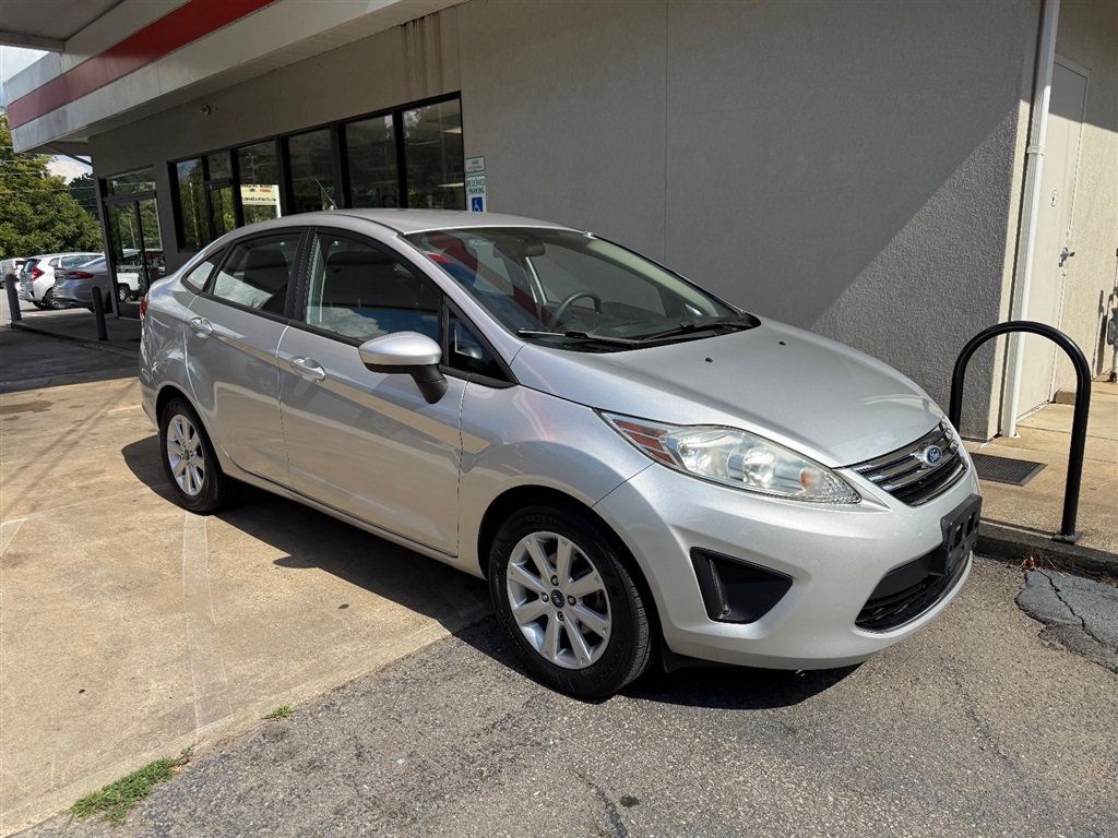 Used 2011 Ford Fiesta SE w/ 202A Rapid Spec Order Code FWD image 1