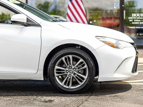 Used 2017 Toyota Camry SE FWD image 10
