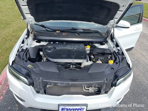 Used 2021 Jeep Cherokee Latitude Lux image 14