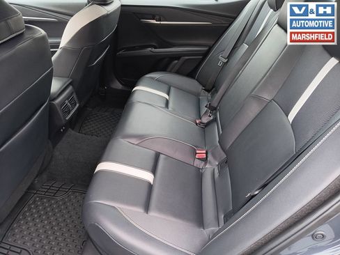 Used 2025 Toyota Camry SE FWD image 19