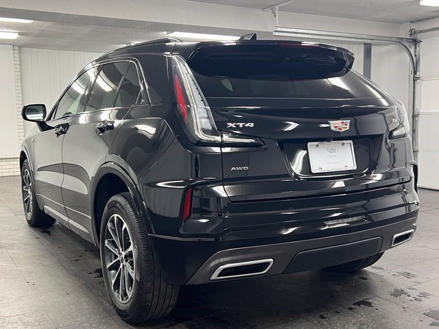 Certified 2024 Cadillac XT4 Sport AWD/4WD image 3