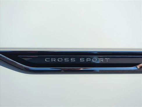 Used 2023 Volkswagen Atlas Cross Sport SE FWD image 6