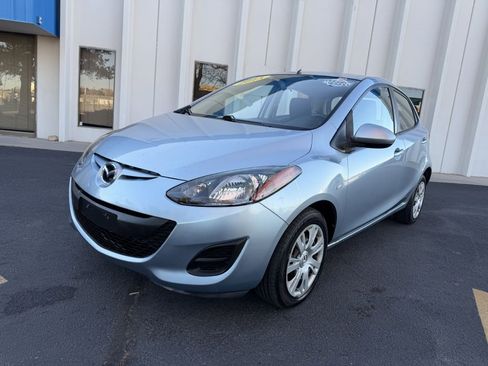 Used 2013 MAZDA MAZDA2 Sport image 3