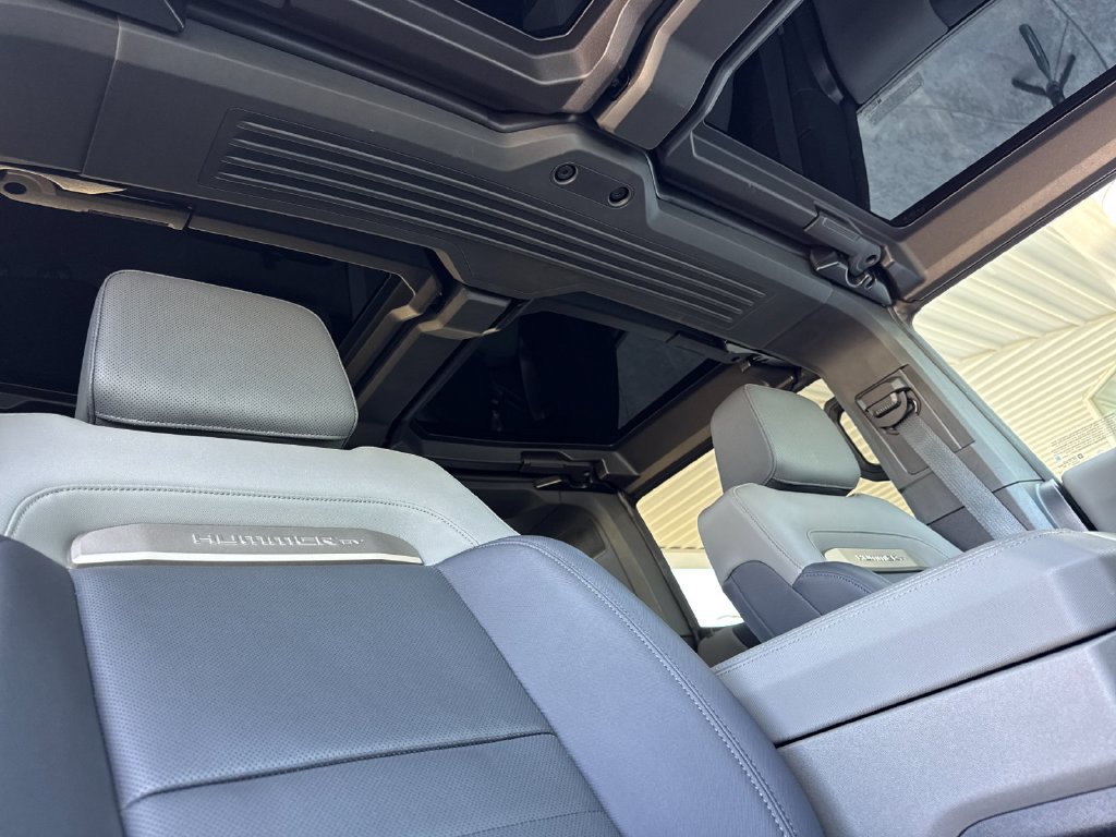 Used 2025 GMC Hummer EV 3X w/ Extreme Off-Road Package AWD/4WD image 17