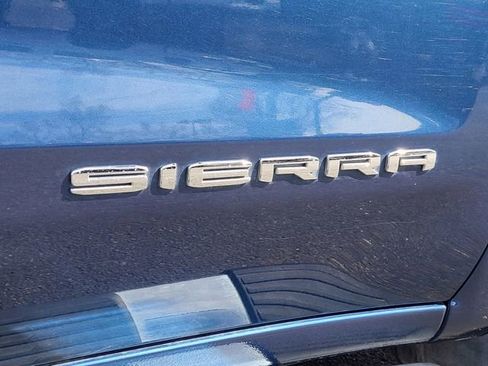 Used 2022 GMC Sierra 1500 SLT w/ SLT Premium Plus Package image 8