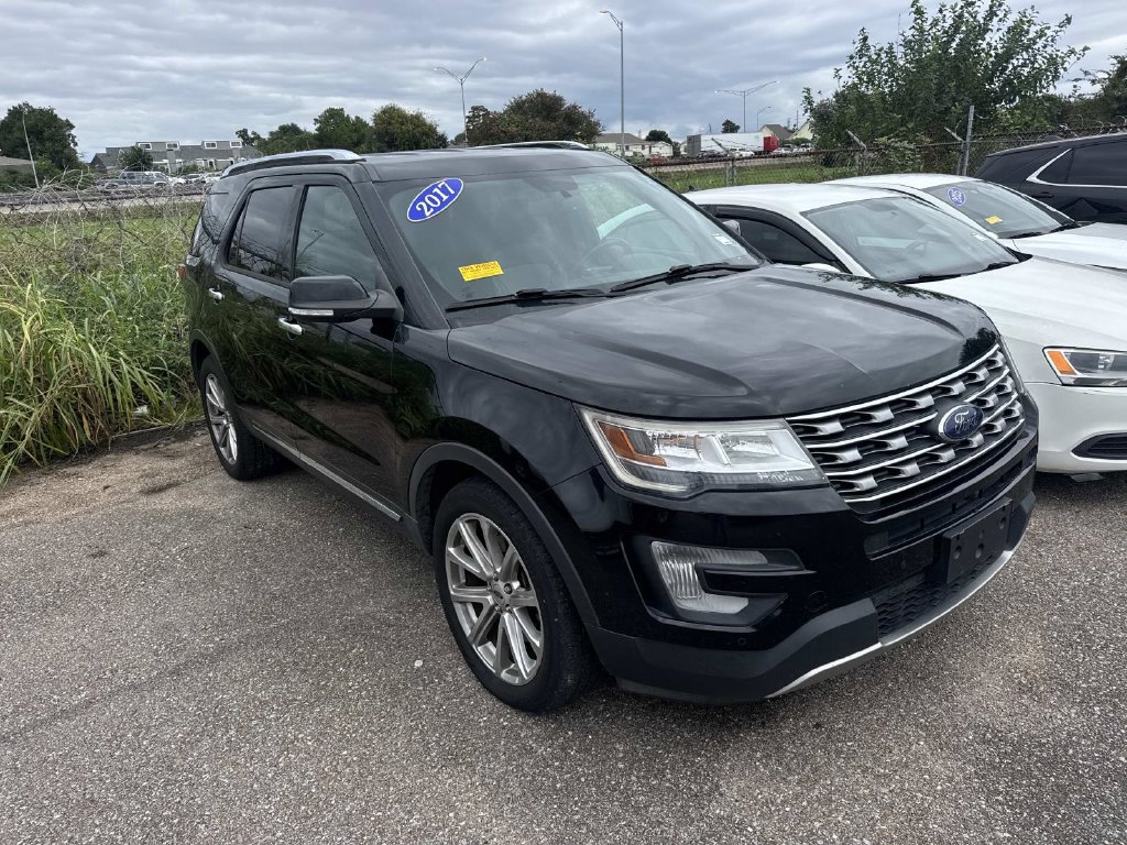 Used 2017 Ford Explorer Limited AWD/4WD image 2
